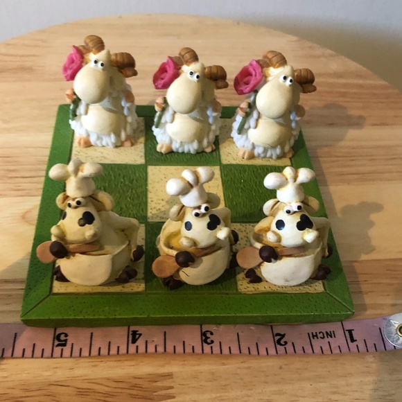 Vintage sheep and cows Tic Tac Toe VGUC - Picture 6 of 6